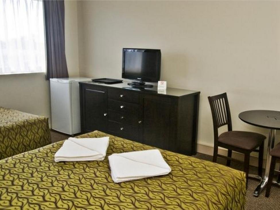 Redcliffe Motor Inn Esterno foto