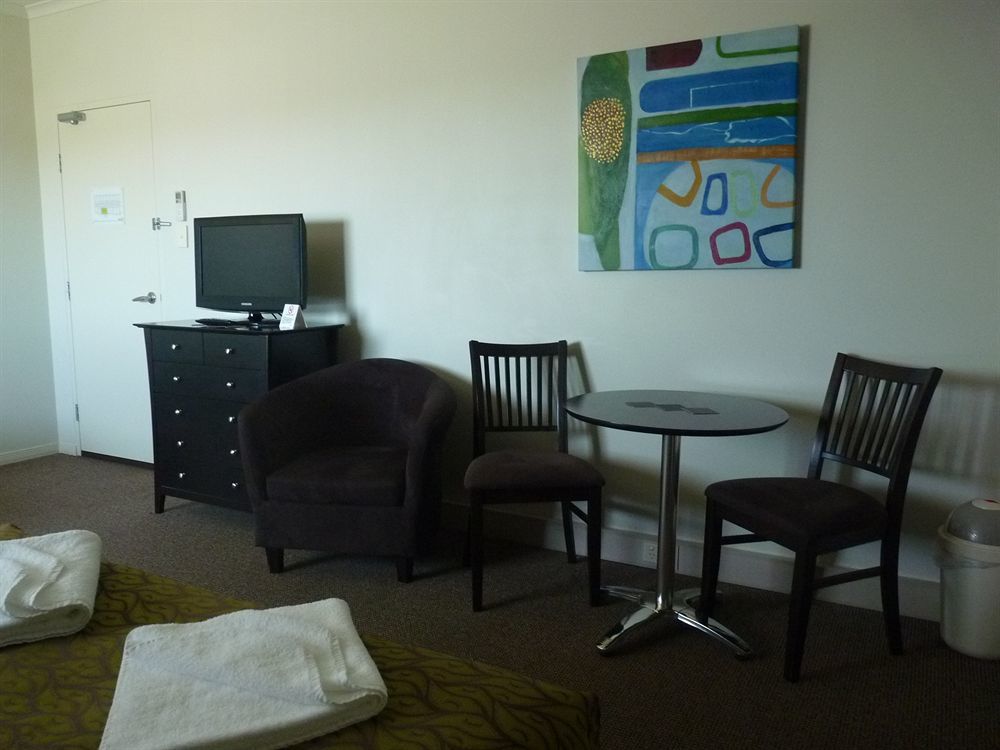 Redcliffe Motor Inn Esterno foto